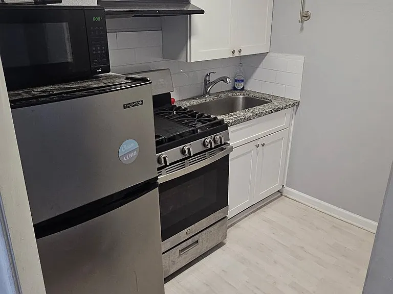 3710 Bremond St #B — Photo 12