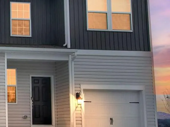 242 Derby Dr, Coatesville, PA 19320