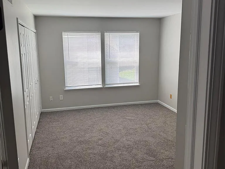 1106 Oak Valley Dr — Photo 4