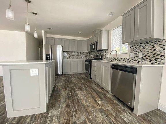 3rd image of 1501 Anza Ave Space 8
