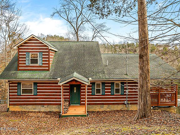 2nd image of 429 Filet Ln