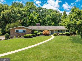 11215 Sorrel Ridge Ln, Oakton, VA 22124