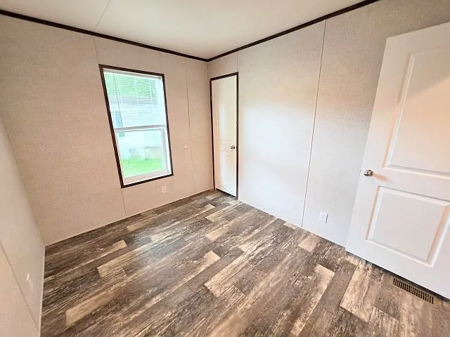 71 Harold Dr — Photo 5