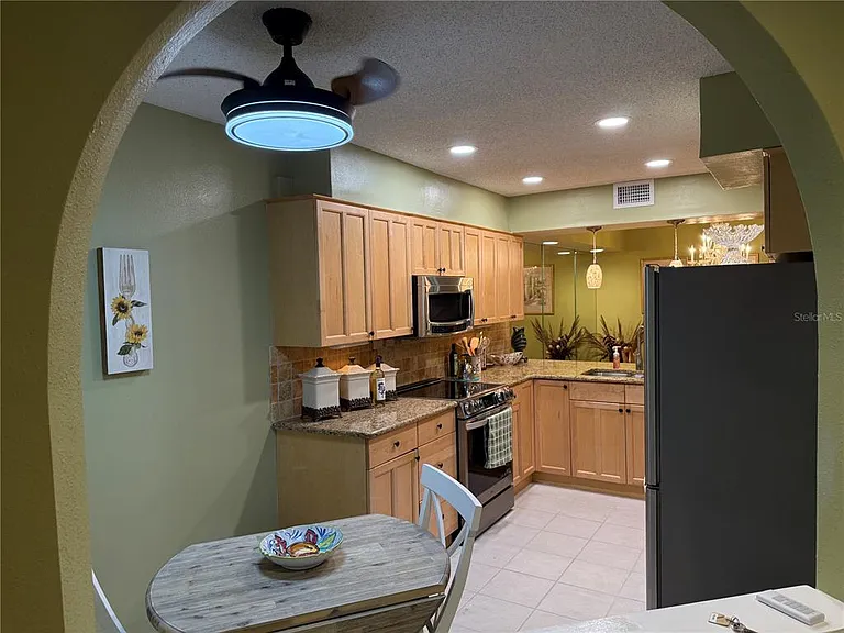 5770 Ashton Lake Dr #8 — Photo 6