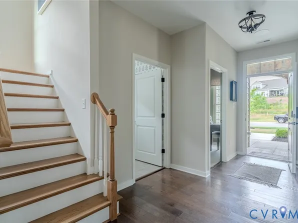 5525 Riggs Dr #33-4, Moseley, VA 23120