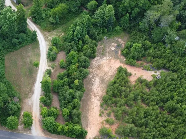 204 Laurel Hill Dr, Walhalla, SC 29691