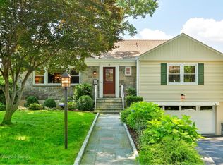 12 La Salle Dr, New Rochelle, NY 10801