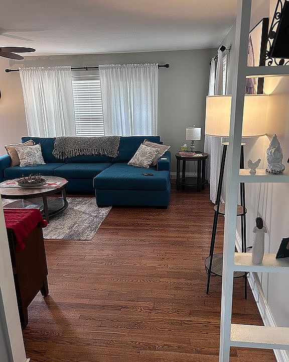 1st image of 1408 SW Amhurst Rd