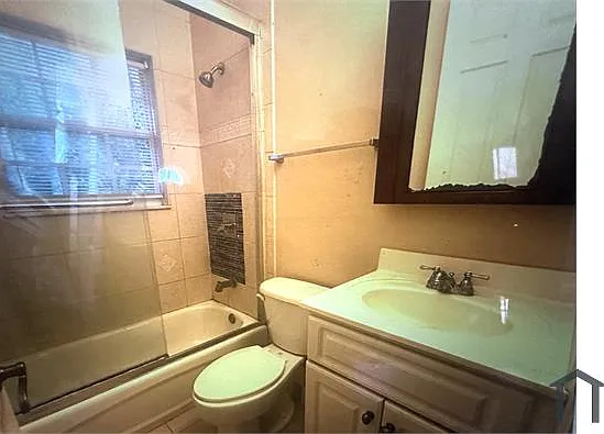 8698 Banyan Blvd — Photo 7