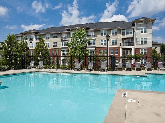 5th image of 765 McDaniel St SW APT 3113