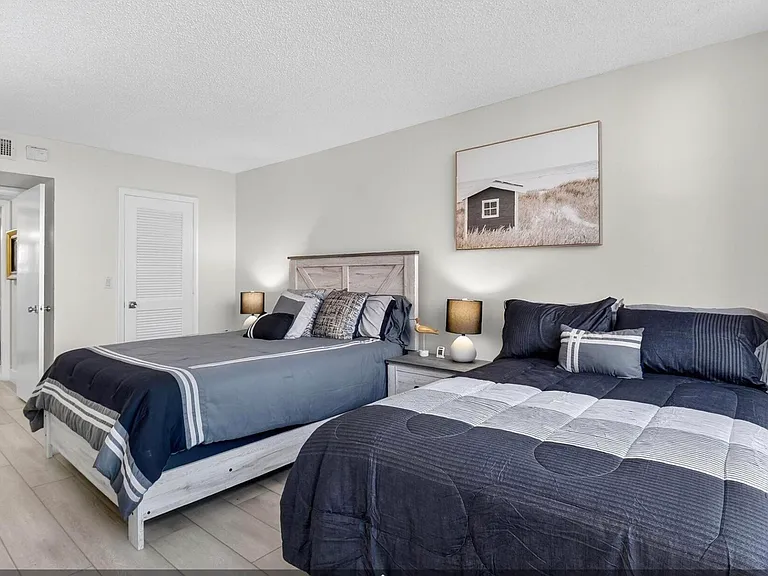 3400 N Ocean Dr #405 — Photo 17