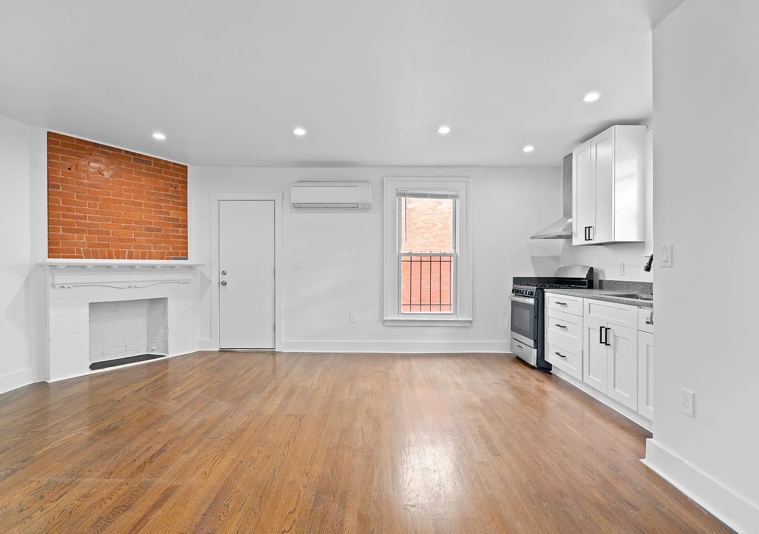 455 George Street — Photo 2
