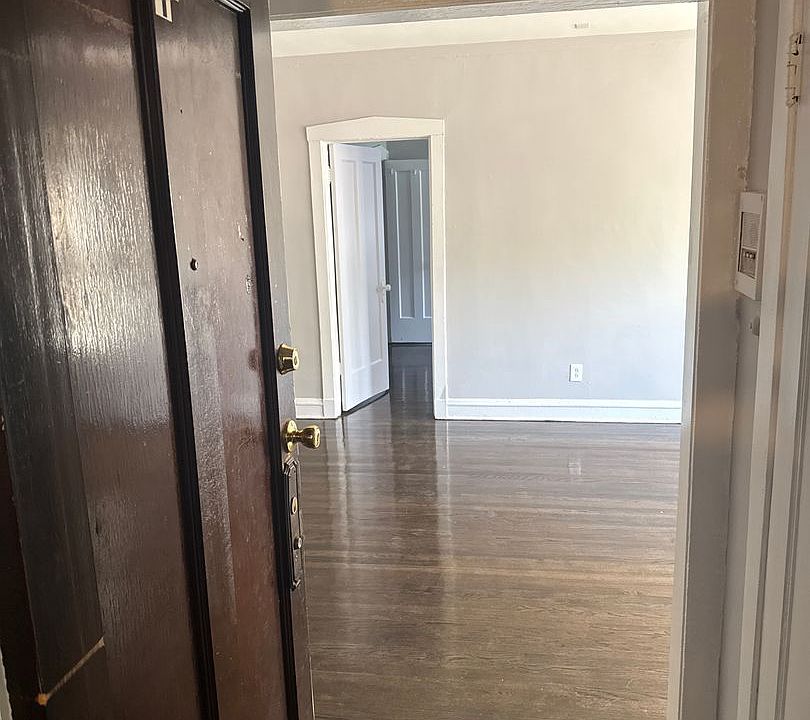 1st image of 6619 S Greenwood Ave APT 1B