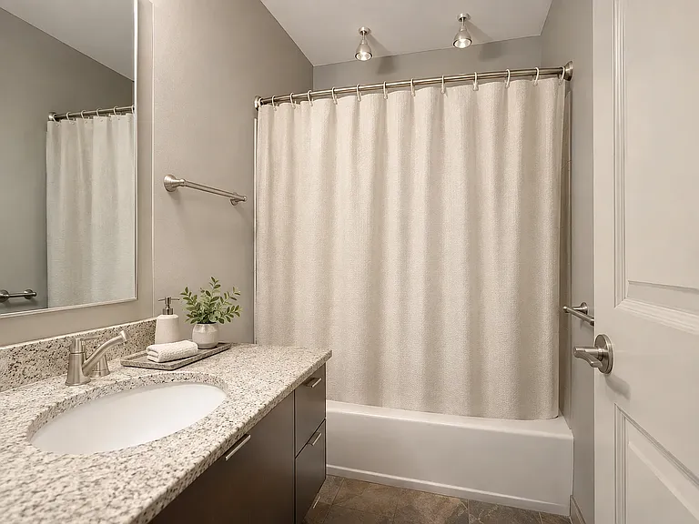 530 E 5th St #1F — Photo 10