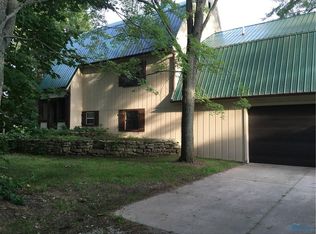 11965 Monclova Rd, Swanton, OH 43558