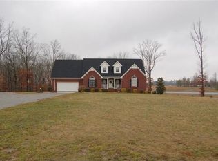 28 Spencer Dr, Lawrenceburg, TN 38464