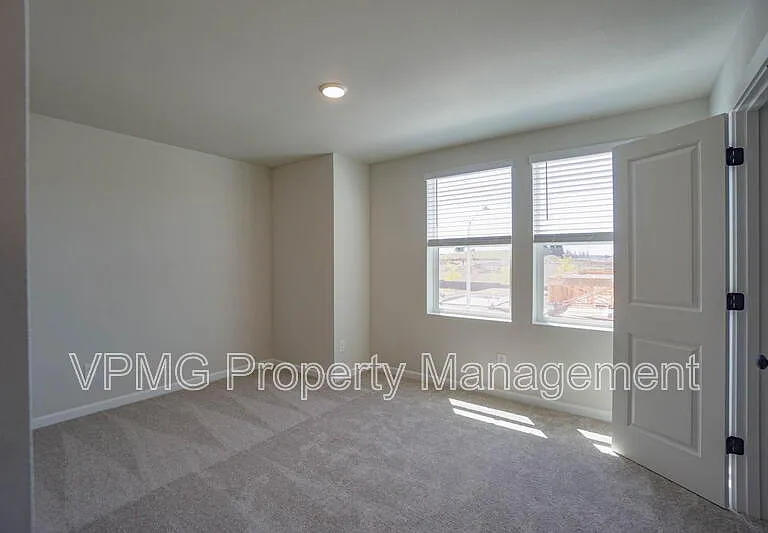 18300 NE 14th St — Photo 21