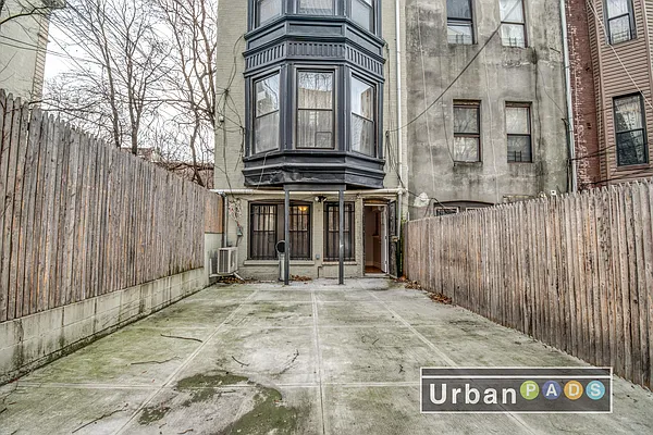 Rented by Urban Pads | media 20