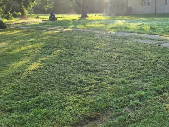 2815 Timber Dr, Dickinson, TX 77539