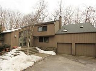 7 Logging Rd, Katonah, NY 10536