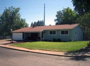 921 W 23rd St, The Dalles, OR