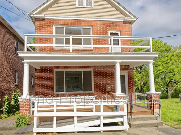 179 9th St Unit 2, Troy, NY 12180