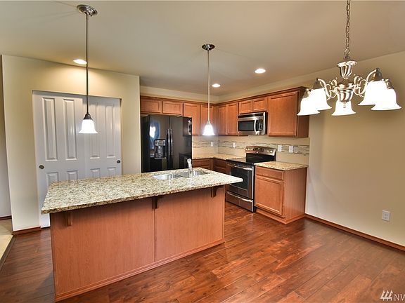 3rd image of 6125 86th Ave NE