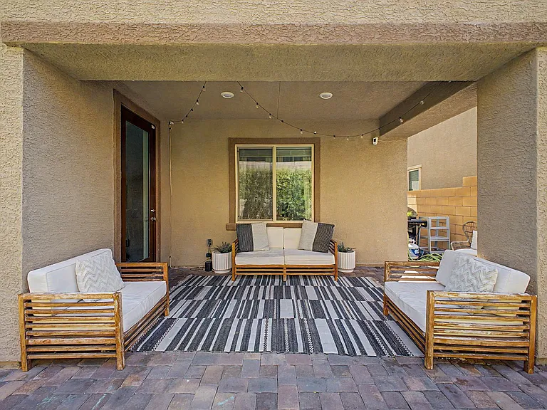 8137 Skye Plum St — Photo 38