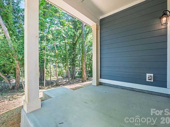 5th image of 1332 Norris Ave