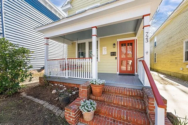 723 Pollock St — Photo 4