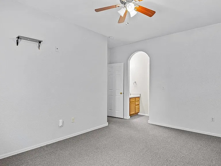 2491 Fountain Greens Pl #D-10 — Photo 18