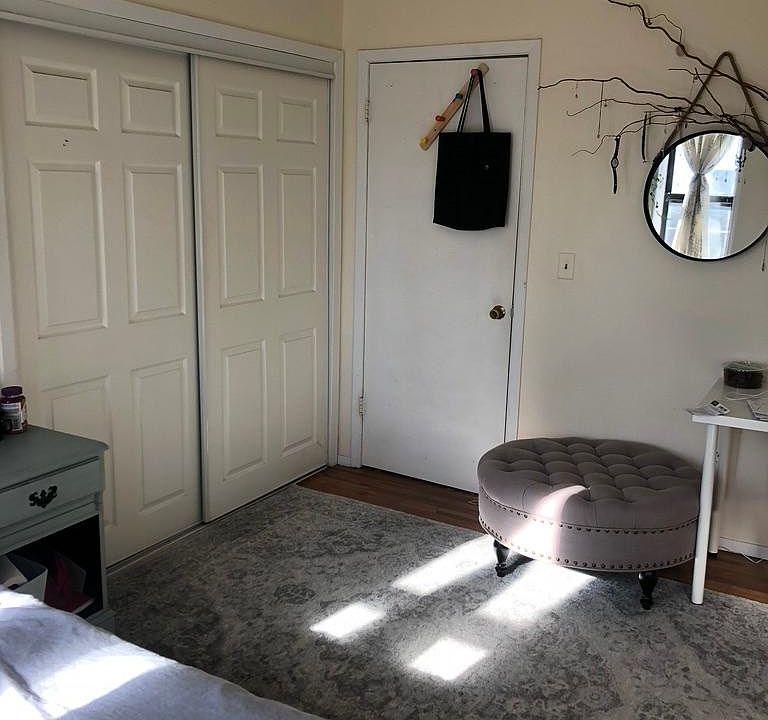 2nd image of 201 7th St APT 4A