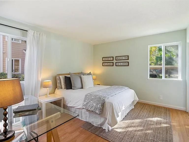 760 Canyon Oaks Dr #D — Photo 12