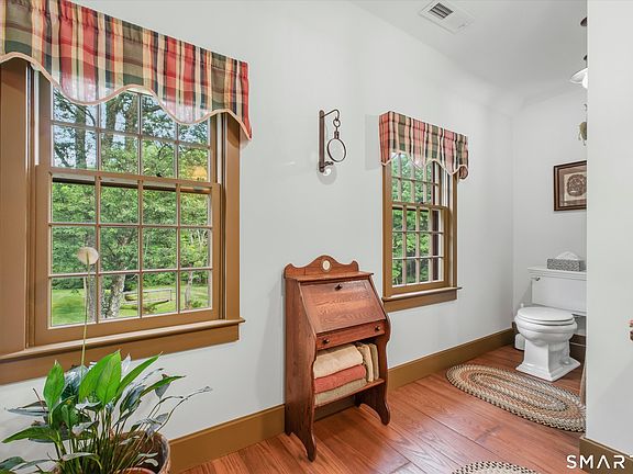 17th image of 26 Codfish Hill Road