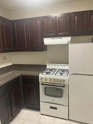 Rented by Queens Apartments Realty LLC | media 5