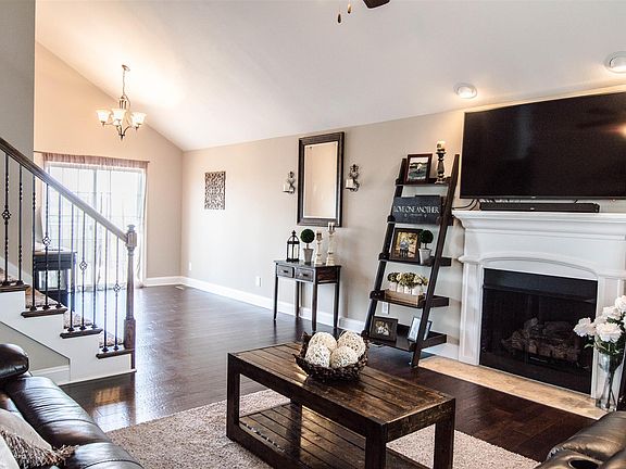 4th image of 2416 Andersonville Dr