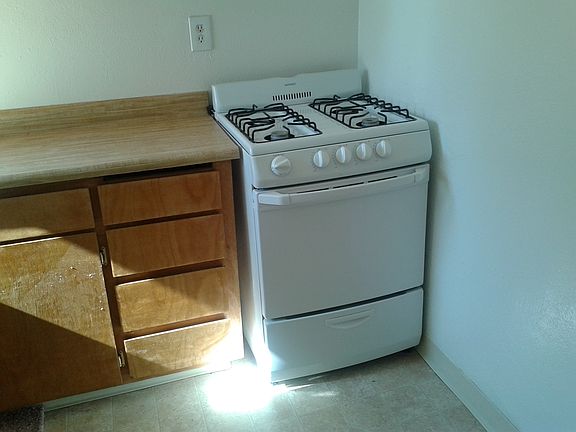 5th image of 151 Donna Dr