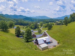 48 Bark Trl, Waynesville, NC 28786
