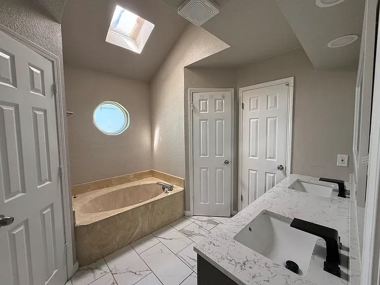 109 Colony Dr — Photo 4