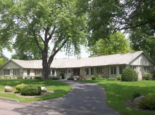 1180 Heritage Ln, Wayzata, MN 55391