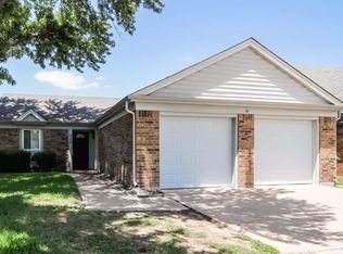 525 Nightshade Dr, Arlington, TX 76018