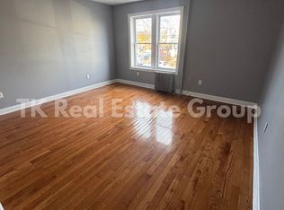 40-42 W 26th St #2, Bayonne, NJ 07002