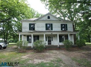 838 Main St, Dillwyn, VA 23936