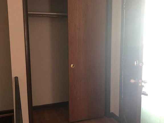 2nd image of 3355 Willow Lane Dr