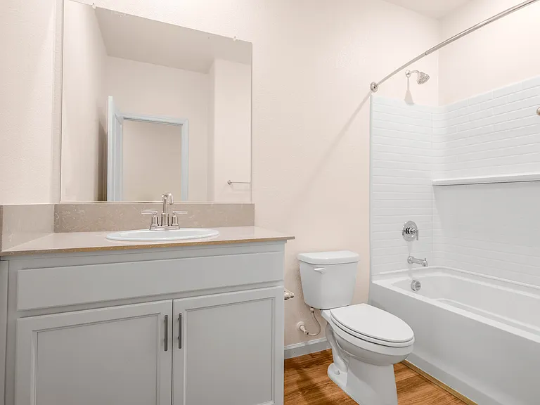 535 Melford Dr — Photo 19