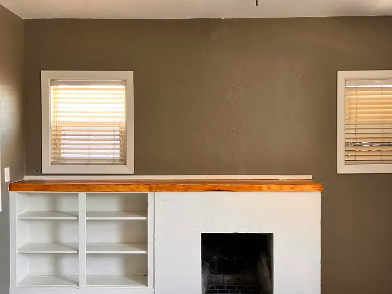 140 N 10th Ave — Photo 1