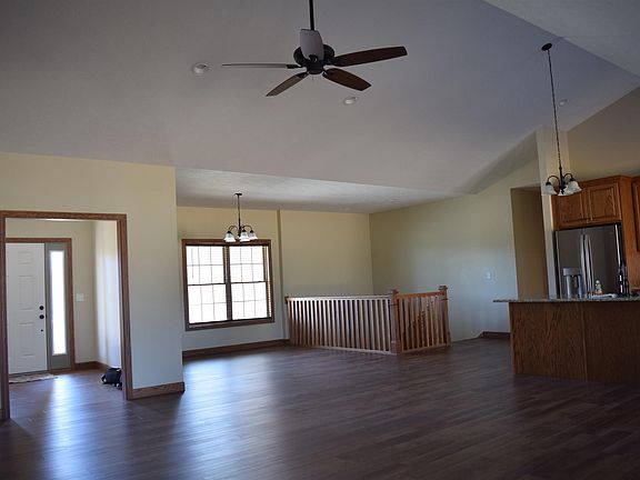 4th image of 4072 E Fox Run Dr