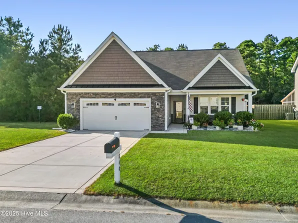 860 Heart Wood Loop Road NE, Leland, NC 28451