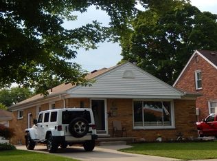 7190 Shenandoah Ave, Allen Park, MI 48101