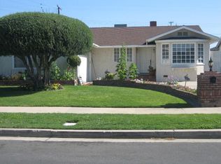 20409 Haynes St, Winnetka, CA 91306